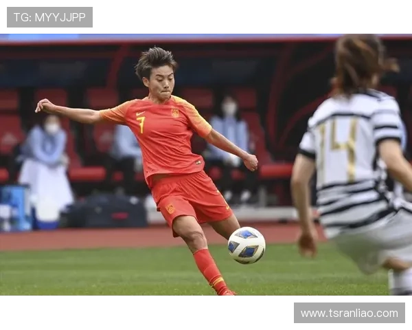 深入分析足球明星言论背后的影响与价值观解读